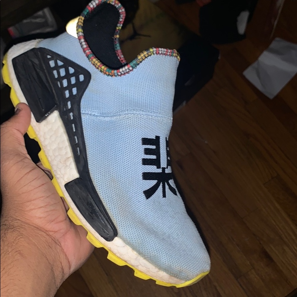 Reflective human races - Picture 2 of 4